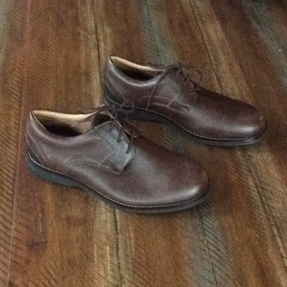 Men’s Leather Rockport Shoes 9 EUC
